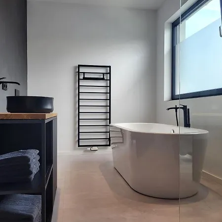 Schlossterrassen 4a *